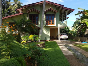 Гостиница Arana Bungalow  Галле